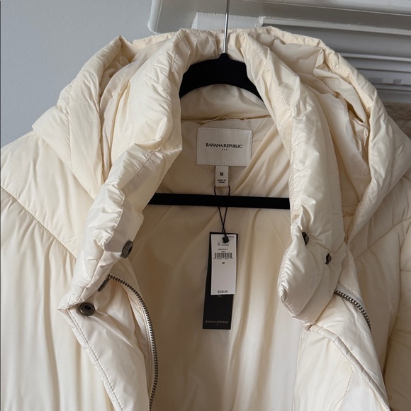 Banana Republic Off-White Puffer Jacket NWT - Picture 7 of 9